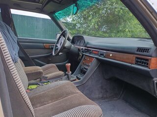 1988 Mercedes-Benz S-Класс 300 II (W126) Рестайлинг, серебристый, 499000 рублей, вид 3