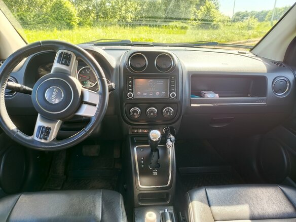 2012 Jeep Compass I Рестайлинг, серый, 1250000 рублей - вид 2