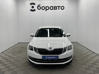 2017 Skoda Octavia III (A7) Рестайлинг, белый, 1730000 рублей, вид 2