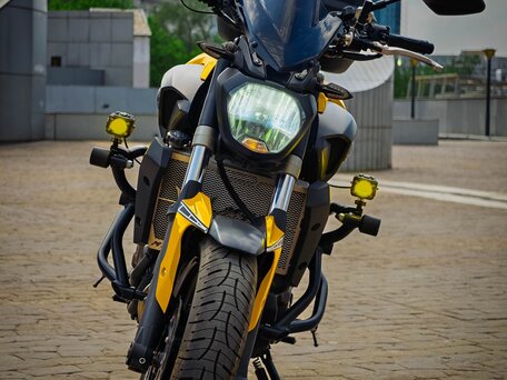 2016 Yamaha MT-07 (FZ-07), жёлтый, 710000 рублей, вид 3