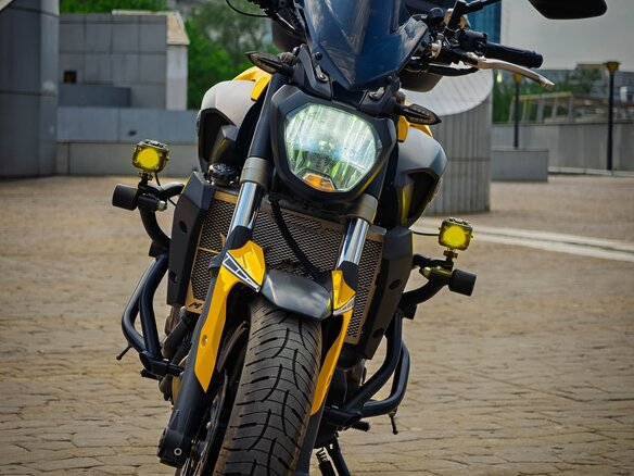 2016 Yamaha MT-07 (FZ-07), жёлтый, 710000 рублей - вид 2