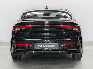 2021 Kia K5 III, чёрный, 2250000 рублей, вид 5