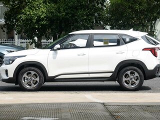 2026 Kia Seltos I Рестайлинг, белый, 2130000 рублей, вид 2