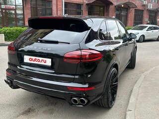 2015 Porsche Cayenne S II Рестайлинг (958), чёрный, 3999999 рублей, вид 3