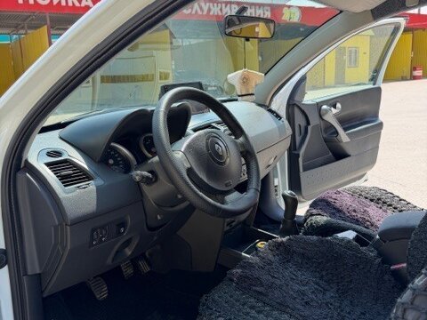 2005 Renault Megane II, белый, 330000 рублей - вид 2