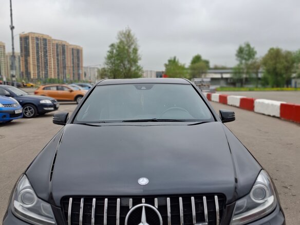 2012 Mercedes-Benz C-Класс 200 III (W204) Рестайлинг, чёрный, 1650000 рублей