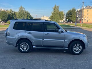 2011 Mitsubishi Pajero IV Рестайлинг 1, серебристый, 1890000 рублей, вид 4