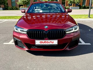 2021 BMW 5 серии Long 530Li xDrive VII (G30/G31/G38) Рестайлинг, красный, 5700000 рублей, вид 3