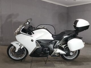 2012 Honda VFR 1200, белый, 852000 рублей, вид 2