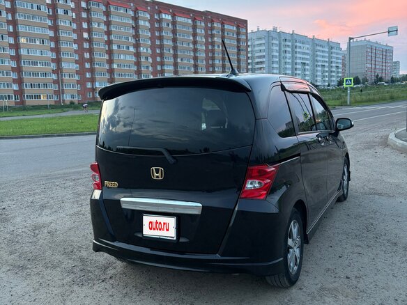 2010 Honda Freed I, чёрный, 940000 рублей - вид 4
