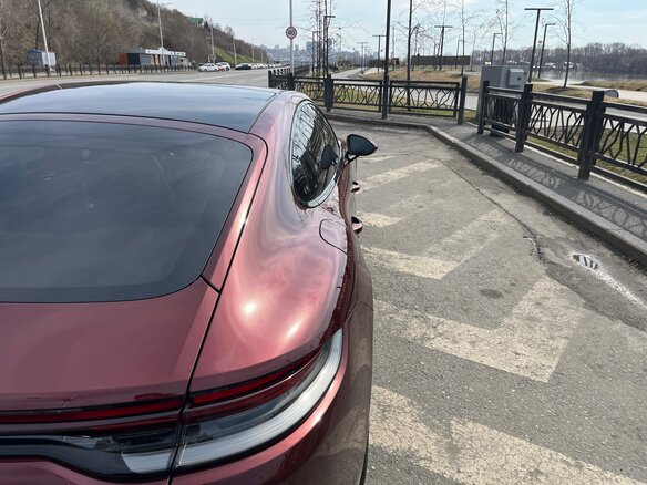 2020 Porsche Panamera II Рестайлинг, красный, 11594775 рублей - вид 10