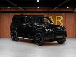 2021 Land Rover Defender 110 II, чёрный, 14500000 рублей, вид 3