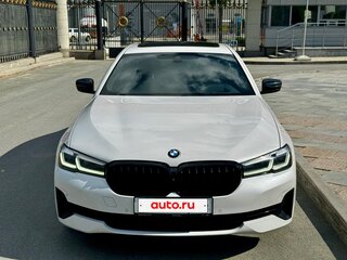 2020 BMW 5 серии 530i xDrive VII (G30/G31/G38) Рестайлинг, белый, 4850000 рублей, вид 2