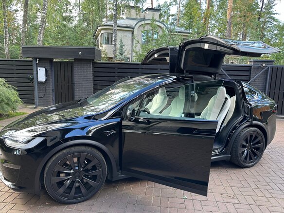 2022 Tesla Model X Plaid I Рестайлинг, чёрный, 12000000 рублей - вид 6