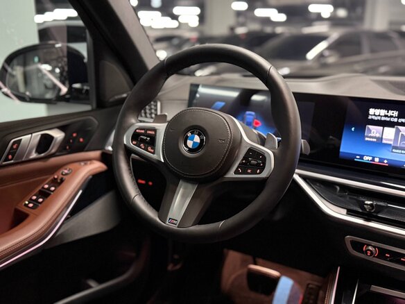 2025 BMW X5 40i IV (G05/G18) Рестайлинг, чёрный, 12050000 рублей - вид 13