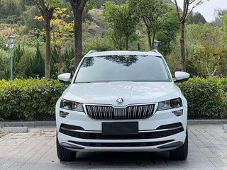 2023 Skoda Karoq I Рестайлинг, белый, 1780000 рублей, вид 2