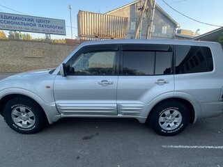 2001 Mitsubishi Pajero III, серебристый, 700000 рублей, вид 2