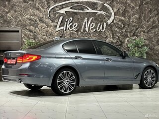 2018 BMW 5 серии 520d xDrive VII (G30/G31/G38), серый, 3558000 рублей, вид 4