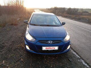 2011 Hyundai Solaris I, синий, 700000 рублей, вид 2
