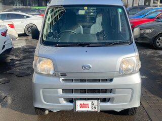 2017 Daihatsu Hijet 4AT X, серебристый, 600000 рублей, вид 2