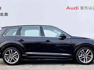2026 Audi Q7 45 TFSI II (4M) Рестайлинг 2, чёрный, 9950000 рублей, вид 3