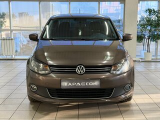 2015 Volkswagen Polo V, коричневый, 865000 рублей, вид 3