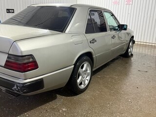 1991 Mercedes-Benz W124 200, золотистый, 250000 рублей, вид 4