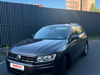 2020 Volkswagen Tiguan II, коричневый, 2350000 рублей, вид 2