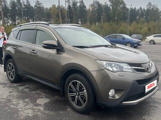 2013 Toyota RAV4 IV (XA40), жёлтый, 1800000 рублей, вид 2