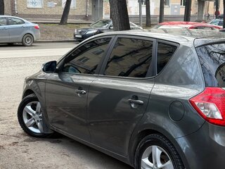 2010 Kia Ceed I Рестайлинг, серый, 780000 рублей, вид 5