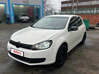 2010 Volkswagen Golf 5-speed VI, белый, 600000 рублей, вид 1