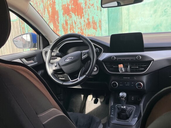 2019 Ford Focus IV, синий, 1550000 рублей - вид 5