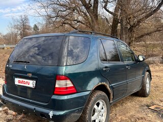 1999 Mercedes-Benz M-Класс 320 I (W163), зелёный, 450000 рублей, вид 5