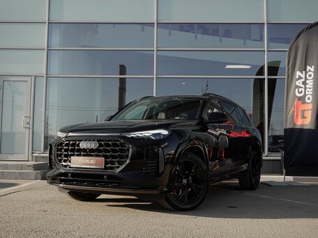 2024 Audi Q6 45 TFSI, чёрный, 7699000 рублей, вид 1