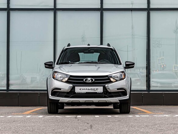 2026 Lada (ВАЗ) Granta Cross I Рестайлинг, серебристый - вид 2