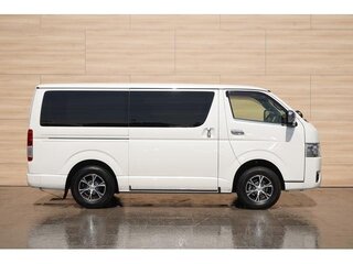 2023 Toyota HiAce H200 Рестайлинг, белый, 4672000 рублей, вид 4