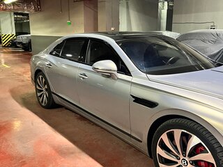 2020 Bentley Flying Spur III, серебристый, 15700000 рублей, вид 5