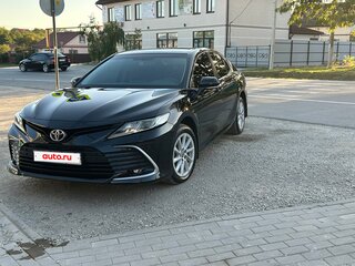 2021 Toyota Camry VIII (XV70) Рестайлинг, чёрный, 2650000 рублей, вид 1