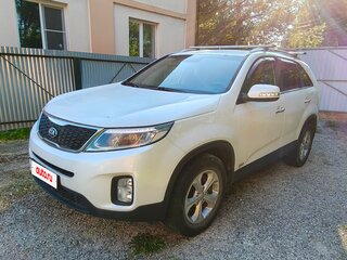 2013 Kia Sorento II Рестайлинг, белый, 1249900 рублей, вид 3