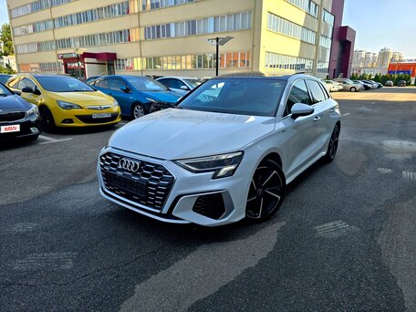 2022 Audi A3 Sportback 35 TFSI IV (8Y), белый, 2190000 рублей, вид 3