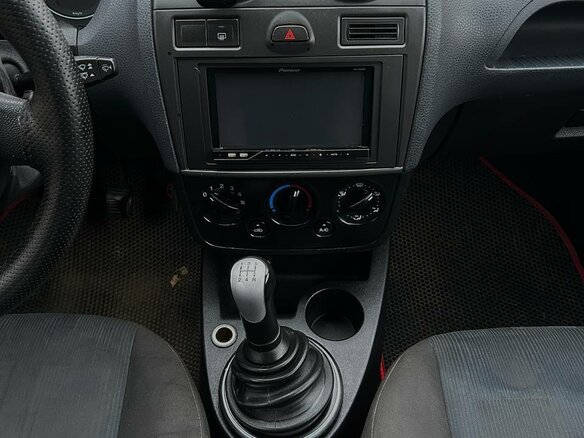 2008 Ford Fiesta Mk5, серый, 290000 рублей - вид 12