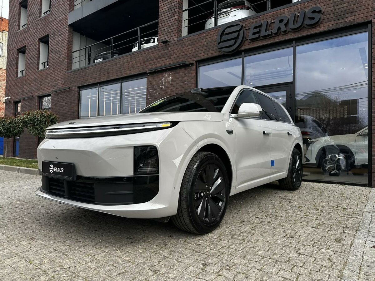 Открыть фотографии: Li Auto (Lixiang) L6 I