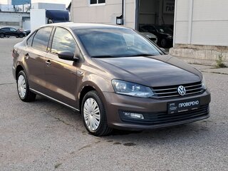2016 Volkswagen Polo V Рестайлинг, коричневый, 555000 рублей, вид 3