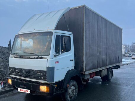 1990 Mercedes-Benz 814, белый, 800000 рублей, вид 1