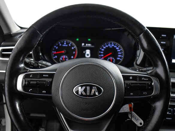 2020 Kia K5 III, белый - вид 16