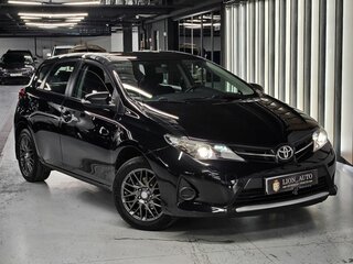 2013 Toyota Auris II, чёрный, 1290000 рублей, вид 1