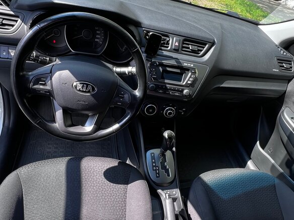 2014 Kia Rio 4-speed III, белый - вид 6
