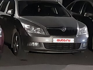 2011 Skoda Octavia DSG7 II (A5) Рестайлинг, серый, 700000 рублей, вид 1