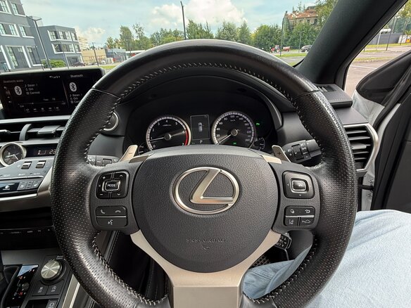 2020 Lexus NX 300 I Рестайлинг, белый, 4250000 рублей - вид 12