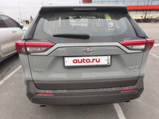 2022 Toyota RAV4 V (XA50), зелёный, 4000000 рублей, вид 4